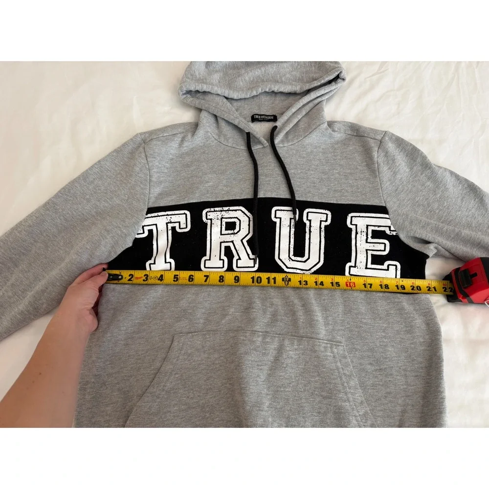 True Religion Mens Heather Gray Logo Pullover Hoodie Sweatshirt Distressed Print